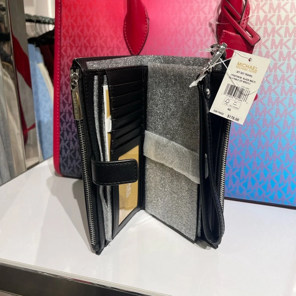 MICHAEL KORS Jet Set Lg Ombré Signature Logo Wristlet Phone Holder Wallet 
Black - Picture 13 of 16